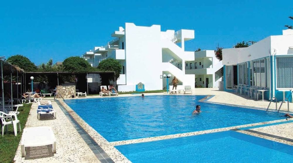 Hotel Blue Jay Мармари Екстериор снимка